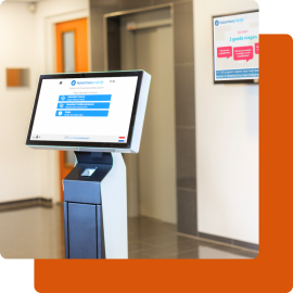 Aanmeldsysteem met aanmeldzuil voor de zorg
